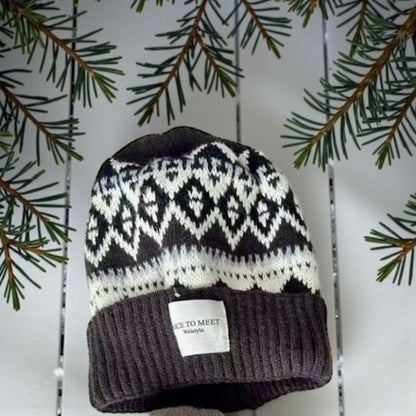 Unisex Nordic Pattern Knit Beanie Hat