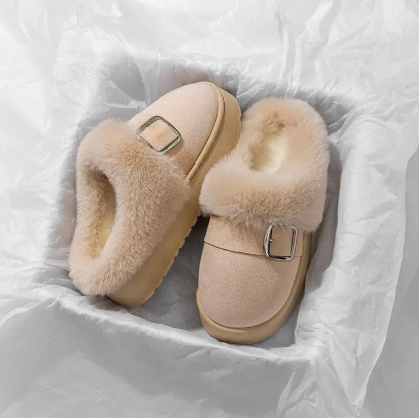 Cozy Fleece-Lined Buckle Slippers